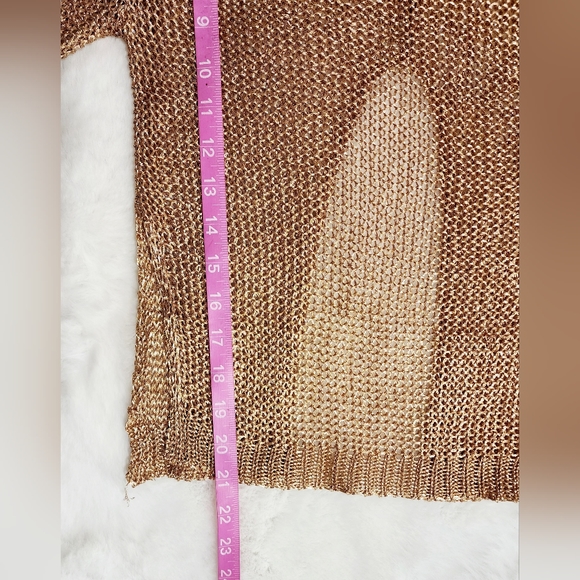 Love j crochet top - Picture 3 of 6